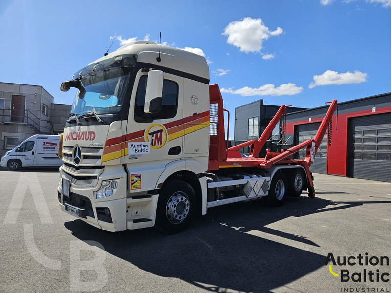 Mercedes-Benz Actros 2545 - Nuožulnaus pakėlimo ant platformos sunkvežimis: foto 1 Mercedes-Benz Actros 2545 - Nuožulnaus pakėlimo ant platformos sunkvežimis: foto 1