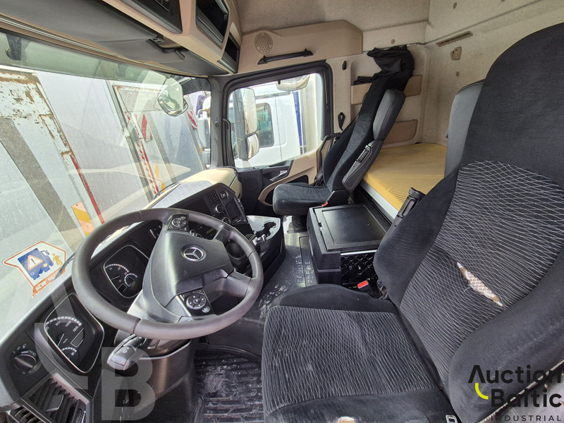 Mercedes-Benz Actros 2551 - Furgonas sunkvežimis: foto 5 Mercedes-Benz Actros 2551 - Furgonas sunkvežimis: foto 5