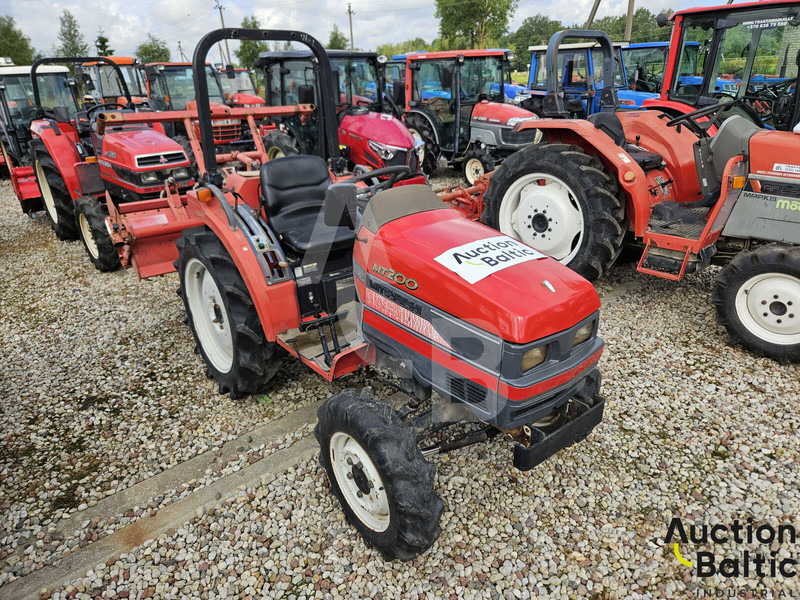 Mitsubishi MT200 - Traktorius: foto 2 Mitsubishi MT200 - Traktorius: foto 2