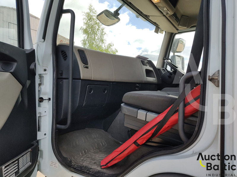 Renault Premium - Autovežis sunkvežimis: foto 5 Renault Premium - Autovežis sunkvežimis: foto 5