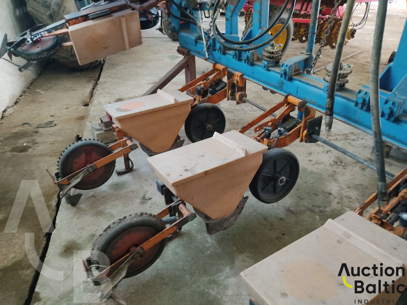 Schmotzer UD2000 - Tikslaus išsėjimo sėjamoji: foto 5 Schmotzer UD2000 - Tikslaus išsėjimo sėjamoji: foto 5