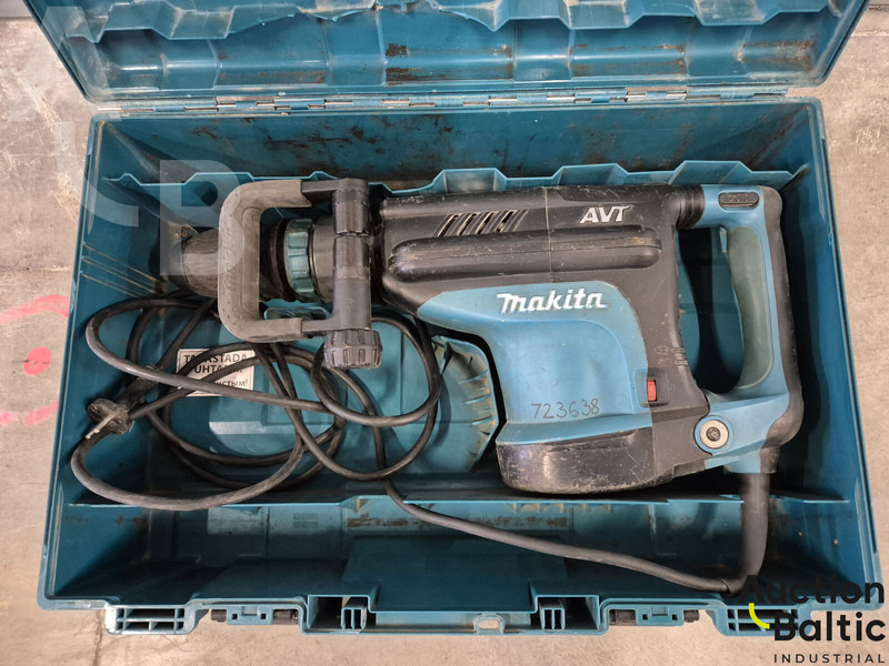 Makita HM1213C - Statybinė technika: foto 1 Makita HM1213C - Statybinė technika: foto 1