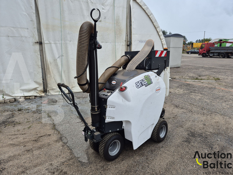 TSM Aria 240 - Gatvių šlavimo mašina: foto 1 TSM Aria 240 - Gatvių šlavimo mašina: foto 1