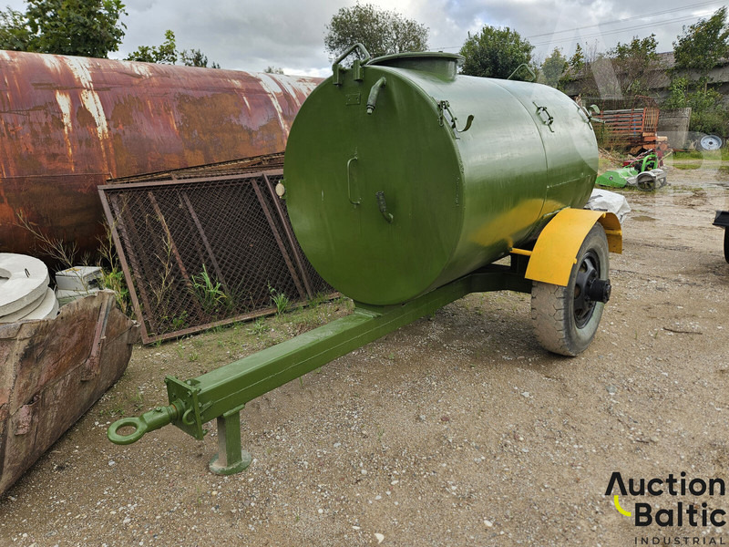 Tanker - Savivartis priekaba: foto 1 Tanker - Savivartis priekaba: foto 1