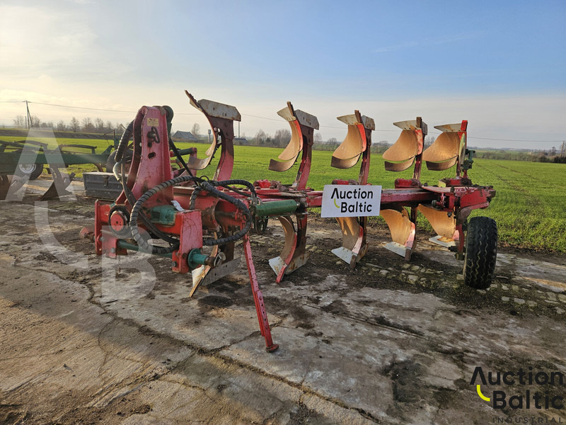 UNIA - Plūgas: foto 1 UNIA - Plūgas: foto 1