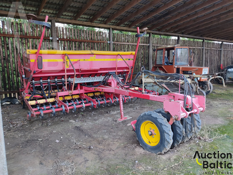 Vaderstad Rapid400C - Sėjos technika: foto 1 Vaderstad Rapid400C - Sėjos technika: foto 1
