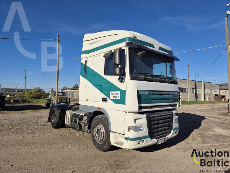 DAF FT XF105 - Vilkikas: foto 1 DAF FT XF105 - Vilkikas: foto 1