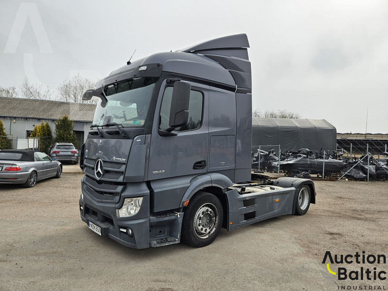 Mercedes-Benz Actros 1843 - Vilkikas: foto 2 Mercedes-Benz Actros 1843 - Vilkikas: foto 2