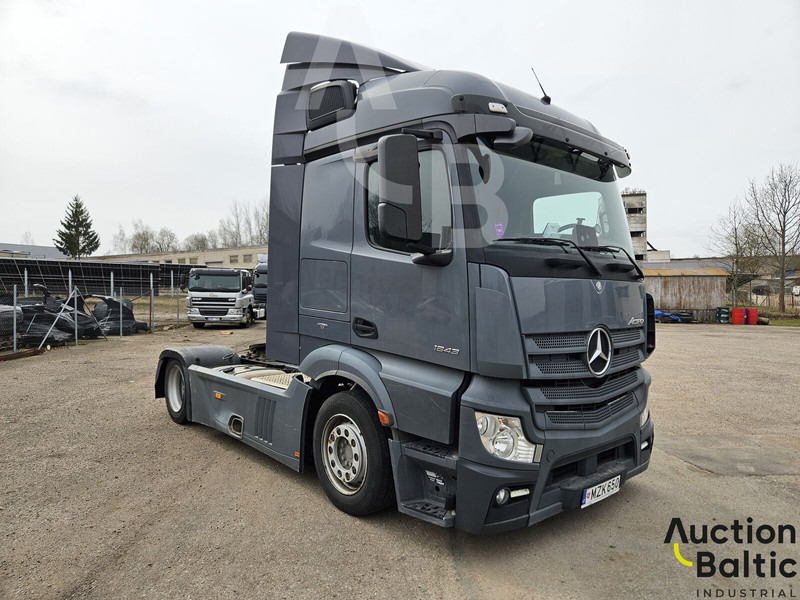 Mercedes-Benz Actros 1843 - Vilkikas: foto 1 Mercedes-Benz Actros 1843 - Vilkikas: foto 1