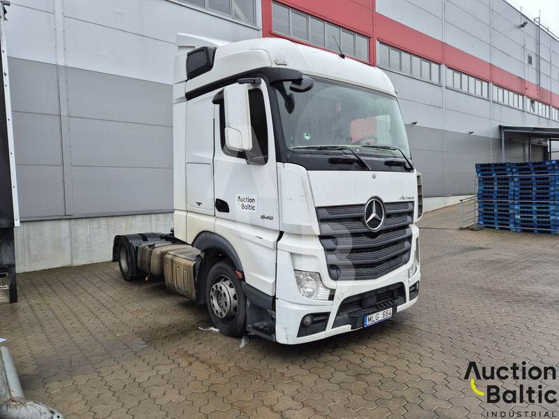 Mercedes-Benz Actros 1845 - Vilkikas: foto 2 Mercedes-Benz Actros 1845 - Vilkikas: foto 2