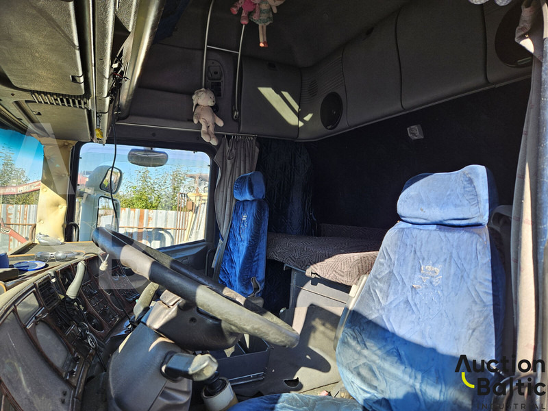 Scania R 114 LA - Vilkikas: foto 5 Scania R 114 LA - Vilkikas: foto 5