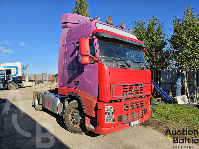 Volvo FH12 - Vilkikas: foto 2 Volvo FH12 - Vilkikas: foto 2