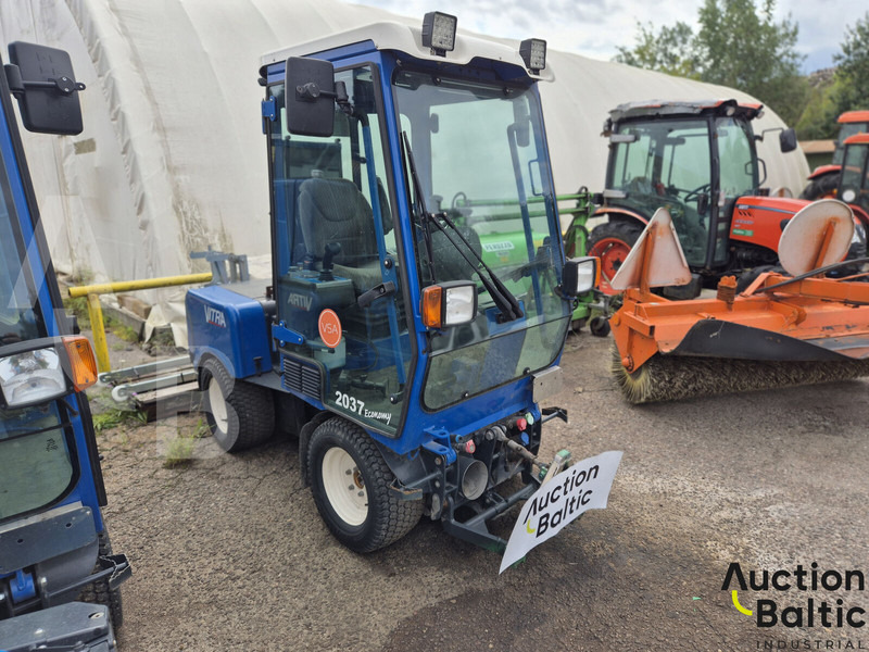 Vitra 2037 Economy - Gatvių šlavimo mašina: foto 2 Vitra 2037 Economy - Gatvių šlavimo mašina: foto 2