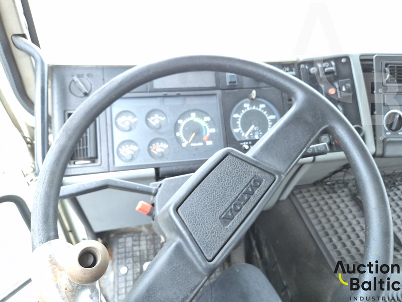 Volvo FL6 - Autocisterna: foto 5 Volvo FL6 - Autocisterna: foto 5