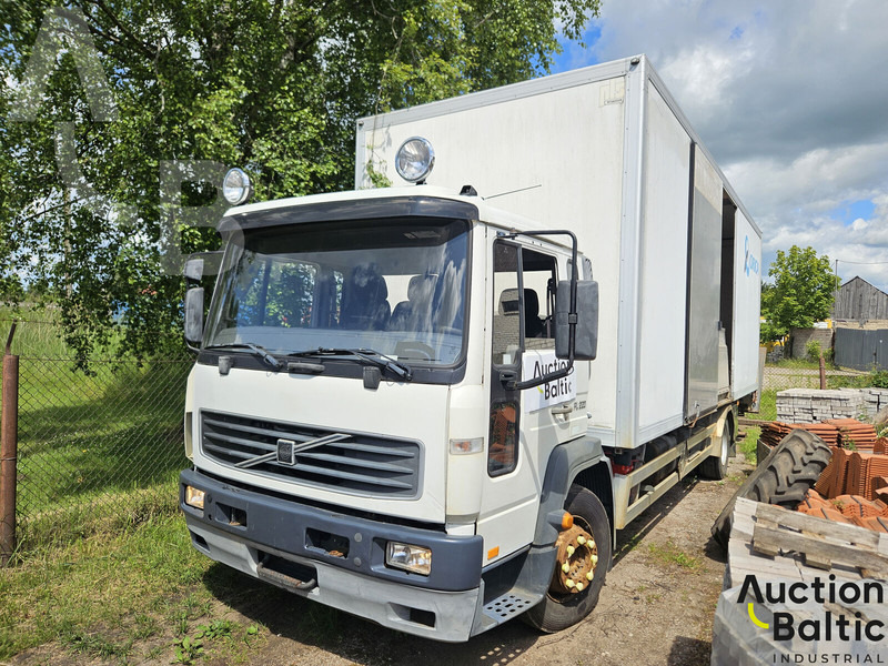 Volvo FL615 - Furgonas sunkvežimis: foto 1 Volvo FL615 - Furgonas sunkvežimis: foto 1