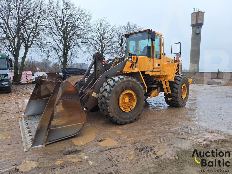 Volvo L 180 E - Ratinis krautuvas: foto 1 Volvo L 180 E - Ratinis krautuvas: foto 1