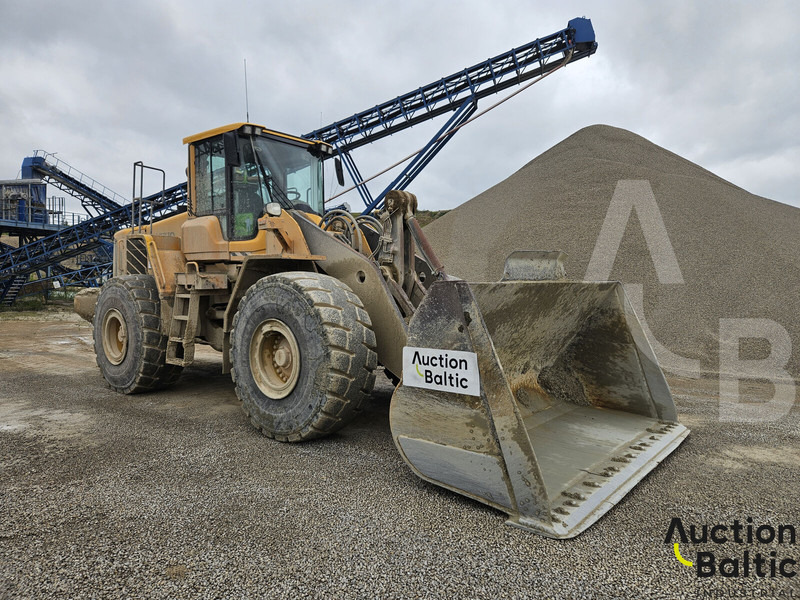 Volvo L 180 F - Ratinis krautuvas: foto 1 Volvo L 180 F - Ratinis krautuvas: foto 1