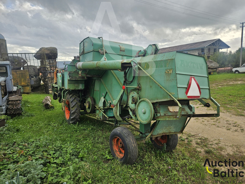 Westerasmaskiner AB AKTIV 800 - Derliaus nuėmimo kombainas: foto 4 Westerasmaskiner AB AKTIV 800 - Derliaus nuėmimo kombainas: foto 4