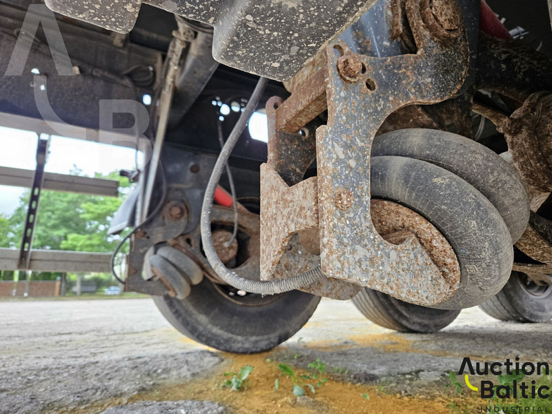 Wielton NW-3 - Tentinė puspriekabė: foto 5 Wielton NW-3 - Tentinė puspriekabė: foto 5