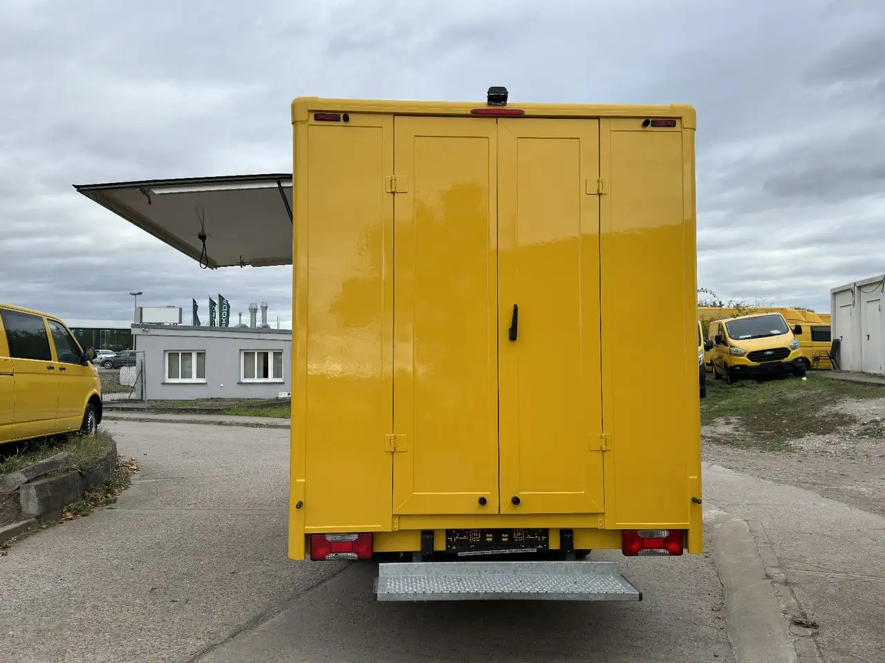Iveco C30C/ FOODTRUCK/ Daily - Autoparduotuvė: foto 5 Iveco C30C/ FOODTRUCK/ Daily - Autoparduotuvė: foto 5