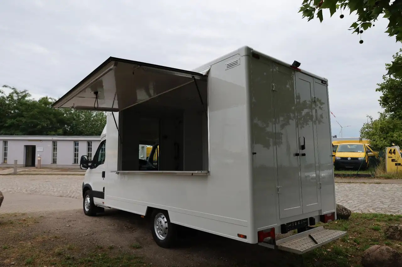 Iveco C30C/ FOODTRUCK/ Daily - Autoparduotuvė: foto 3 Iveco C30C/ FOODTRUCK/ Daily - Autoparduotuvė: foto 3