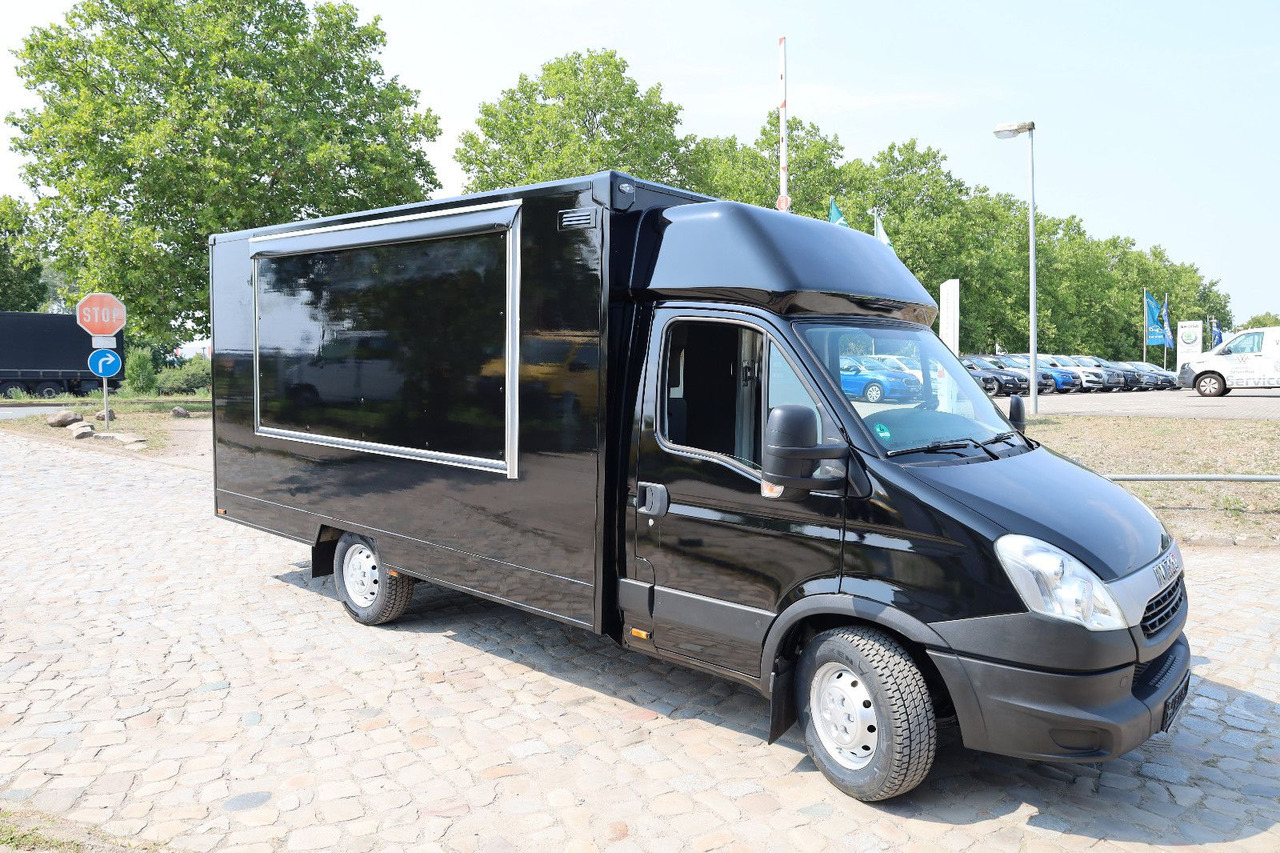 Iveco IS35SI2AA/ FOODTRUCK/Daily/EU5/1. Hand - Furgonas su krovinių dėže: foto 3 Iveco IS35SI2AA/ FOODTRUCK/Daily/EU5/1. Hand - Furgonas su krovinių dėže: foto 3