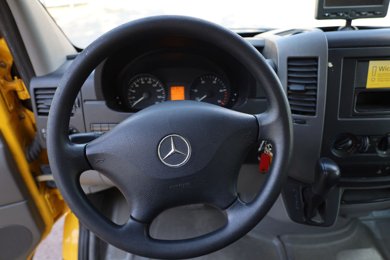 Mercedes-Benz Sprinter II Pritsche/ Koffer/Regalsystem - Furgonas su krovinių dėže: foto 4 Mercedes-Benz Sprinter II Pritsche/ Koffer/Regalsystem - Furgonas su krovinių dėže: foto 4