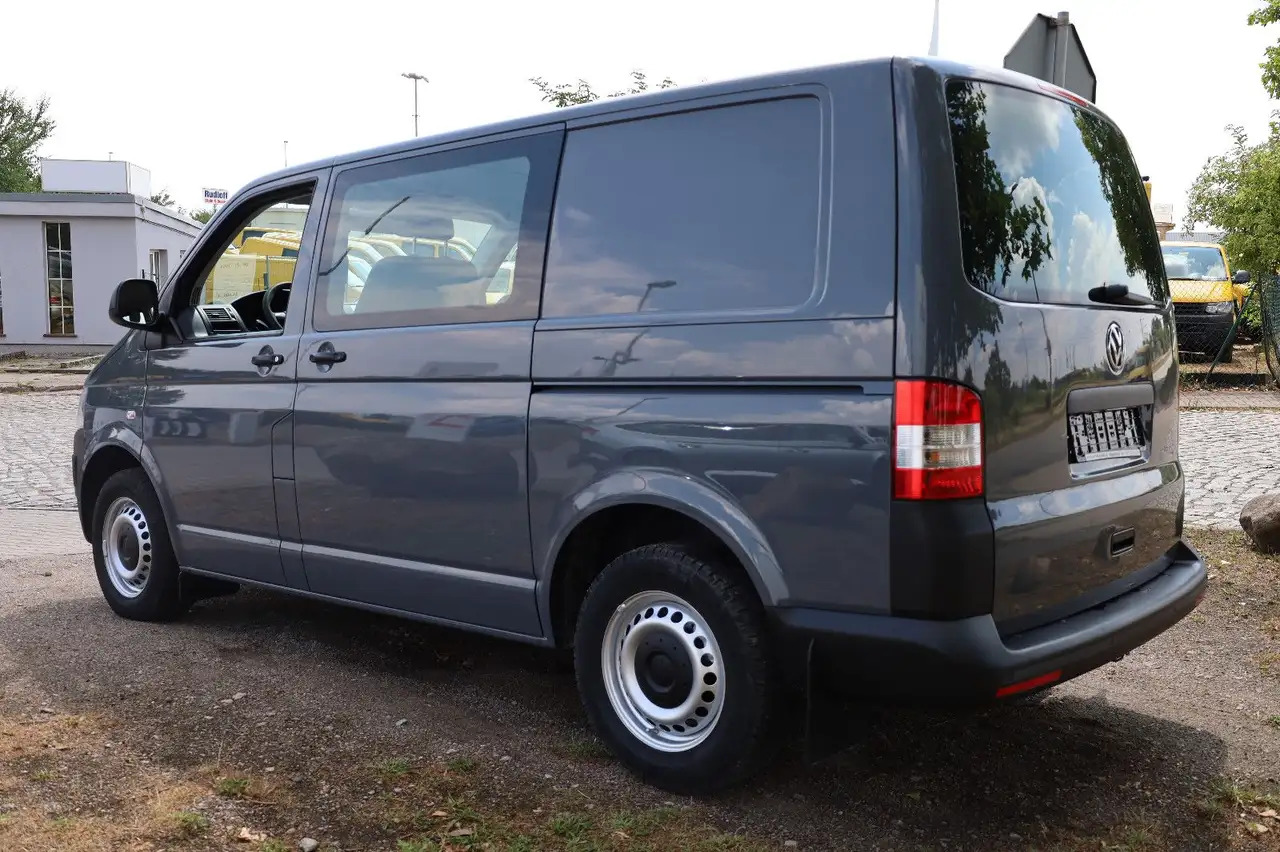 Volkswagen T5 Transporter Kasten-Kombi 2.0 TDI/EU5/5-Sitze - Lengvasis automobilis: foto 4 Volkswagen T5 Transporter Kasten-Kombi 2.0 TDI/EU5/5-Sitze - Lengvasis automobilis: foto 4