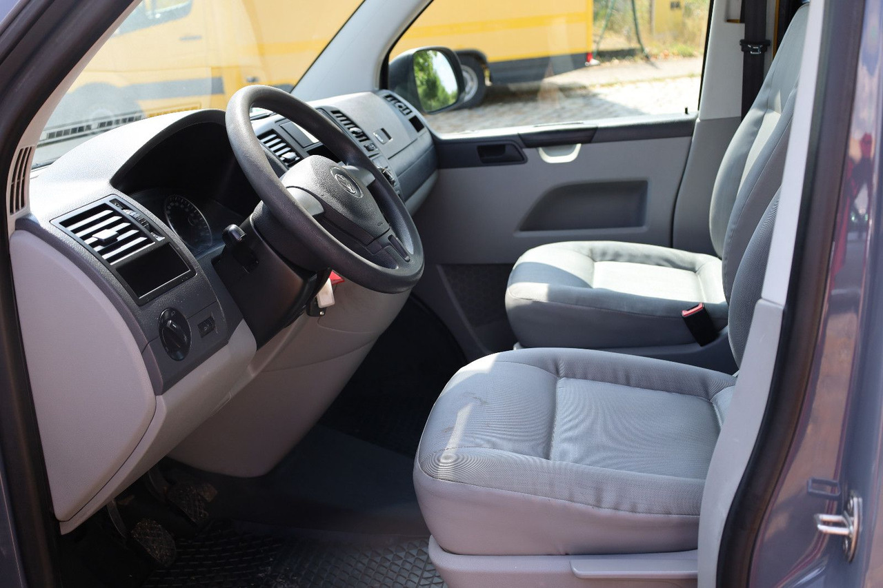 Volkswagen T5 Transporter Kasten-Kombi 2.0 TDI/EU5/5-Sitze - Keleivinis furgonas: foto 5 Volkswagen T5 Transporter Kasten-Kombi 2.0 TDI/EU5/5-Sitze - Keleivinis furgonas: foto 5