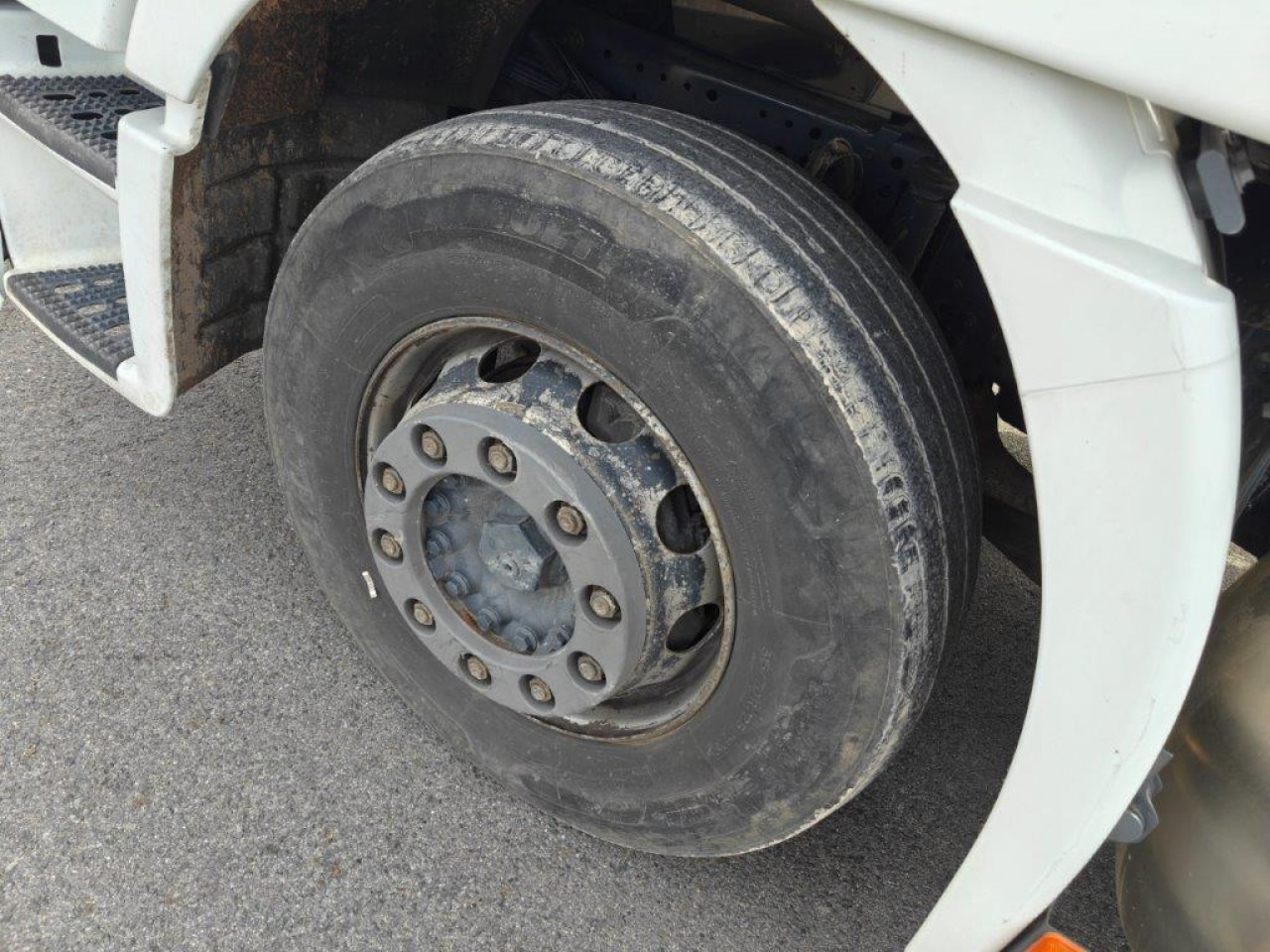 IVECO Stralis AS440S46T/PLNG Intarder Klima Luftfeder ZV - Vilkikas: foto 5 IVECO Stralis AS440S46T/PLNG Intarder Klima Luftfeder ZV - Vilkikas: foto 5