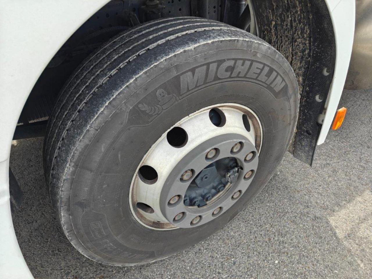 IVECO Stralis AS440S46T/PLNG Intarder Klima Luftfeder ZV - Vilkikas: foto 5 IVECO Stralis AS440S46T/PLNG Intarder Klima Luftfeder ZV - Vilkikas: foto 5