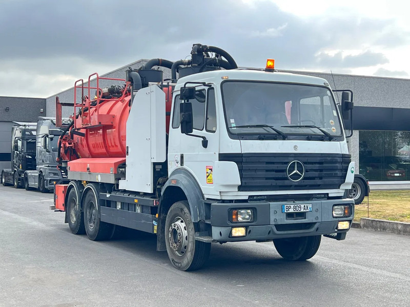Mercedes-Benz SK 2631 6x4 full steel/Lames****170.000km**** working perfectly*** - Asenizatorius: foto 1 Mercedes-Benz SK 2631 6x4 full steel/Lames****170.000km**** working perfectly*** - Asenizatorius: foto 1