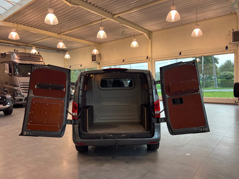 Mercedes-Benz Vito 119 4x4*4-MATIC*6 Seats*TOP CONDITIE* - Krovininis mikroautobusas, Komercinis automobilis su dviguba kabina: foto 4 Mercedes-Benz Vito 119 4x4*4-MATIC*6 Seats*TOP CONDITIE* - Krovininis mikroautobusas, Komercinis automobilis su dviguba kabina: foto 4
