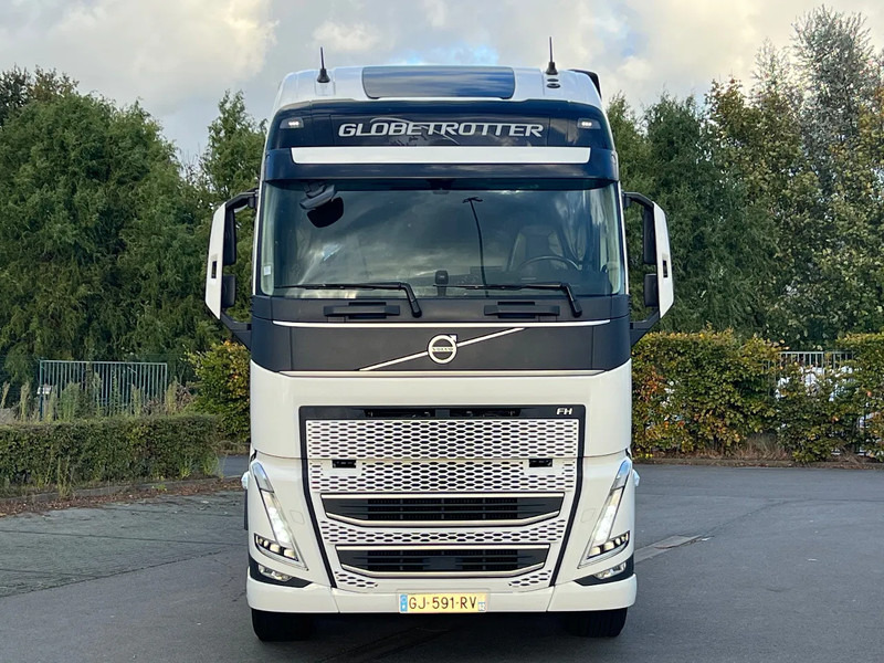 Volvo FH 500 XL CAB**FH 500 TURBO COMPOUND*Model 2023 - Vilkikas: foto 2 Volvo FH 500 XL CAB**FH 500 TURBO COMPOUND*Model 2023 - Vilkikas: foto 2