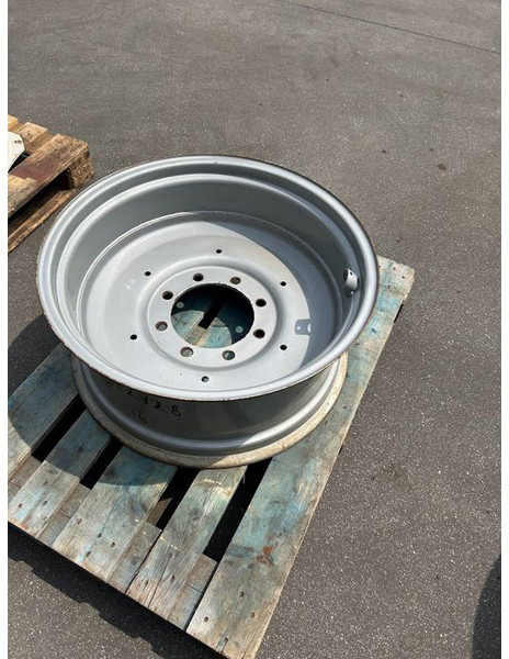 New Holland velg 12x28 - Ratlankis: foto 3 New Holland velg 12x28 - Ratlankis: foto 3