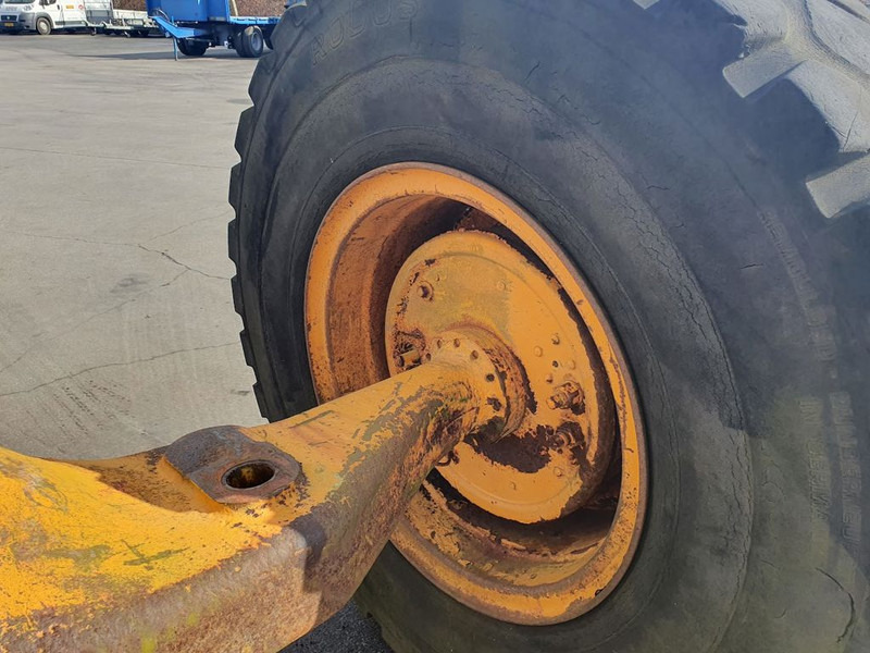 Vissers Mechanisatie As met banden - Ašis ir dalys - Sunkvežimis: foto 4 Vissers Mechanisatie As met banden - Ašis ir dalys - Sunkvežimis: foto 4