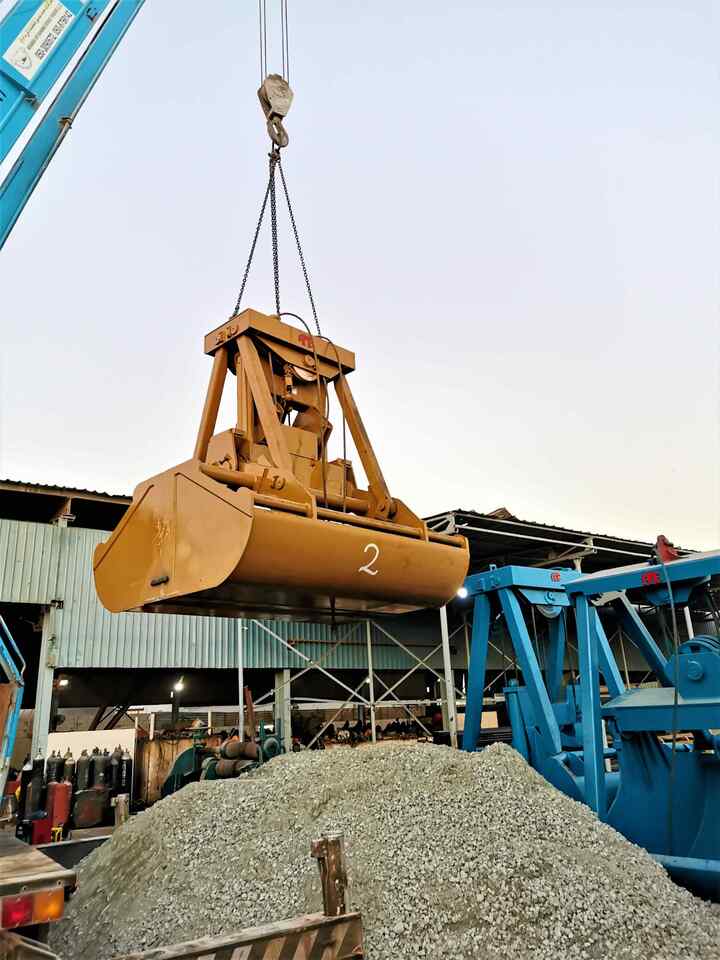 AME Electro Hydraulic Wireless Remote Control Clamshell Grapple - Greiferini kausa - Kranas: foto 3 AME Electro Hydraulic Wireless Remote Control Clamshell Grapple - Greiferini kausa - Kranas: foto 3