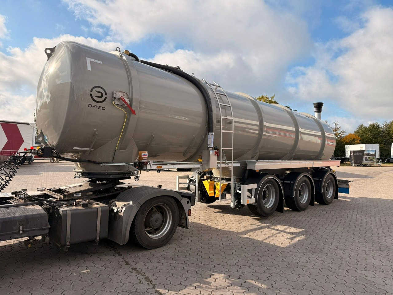 D-TEC Gülletanker 30m³ mit Zwangslenkung - Puspriekabė cisterna: foto 5 D-TEC Gülletanker 30m³ mit Zwangslenkung - Puspriekabė cisterna: foto 5