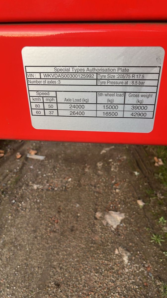 Kässbohrer KSLA RJ Mega Jumbo Tieflader tele Wie Neu - Žemo profilio platforma puspriekabė: foto 4 Kässbohrer KSLA RJ Mega Jumbo Tieflader tele Wie Neu - Žemo profilio platforma puspriekabė: foto 4