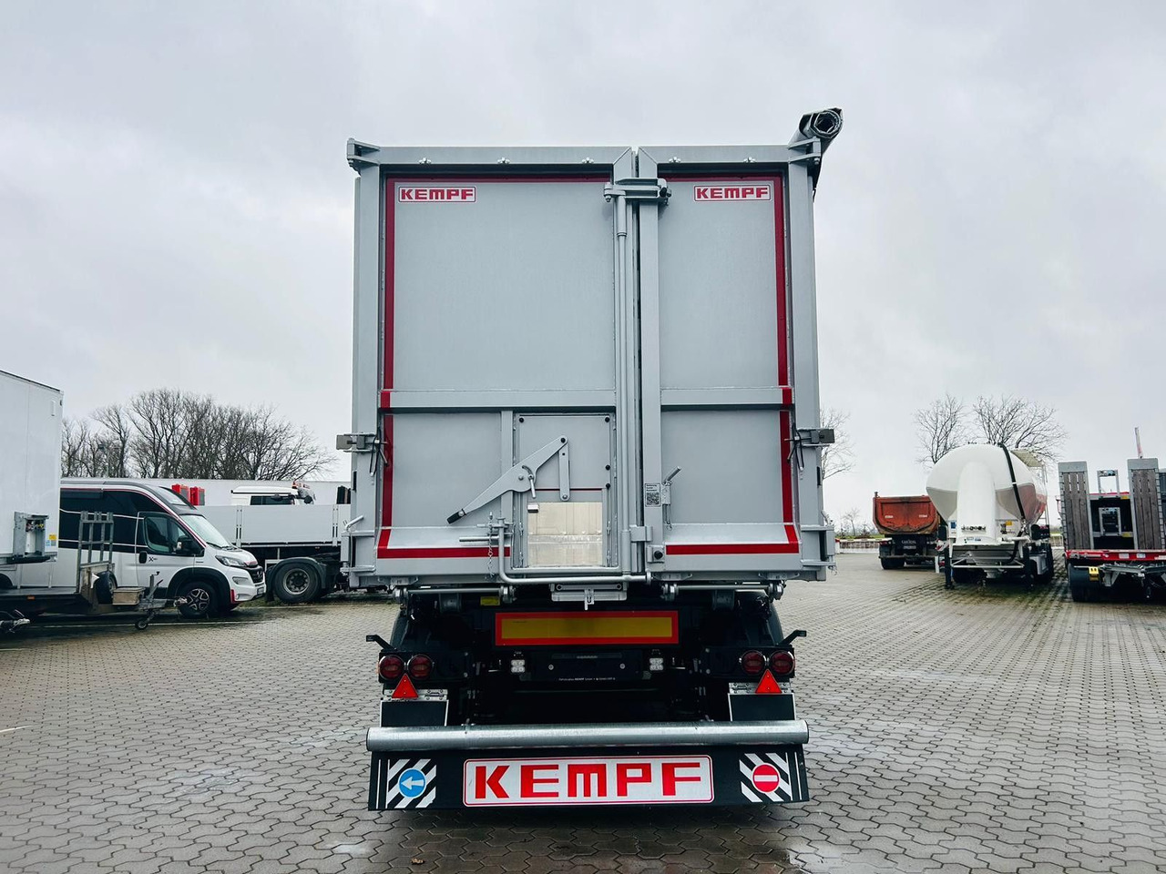 Kempf SKM 36/3 AK Alu Kipper 55 m³ Waschgerät - Savivartis puspriekabė: foto 5 Kempf SKM 36/3 AK Alu Kipper 55 m³ Waschgerät - Savivartis puspriekabė: foto 5