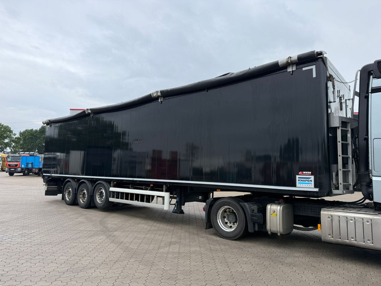 Knapen K502 Seitentüren Schubboden - Su slankiojanciomis grindimis puspriekabė: foto 1 Knapen K502 Seitentüren Schubboden - Su slankiojanciomis grindimis puspriekabė: foto 1