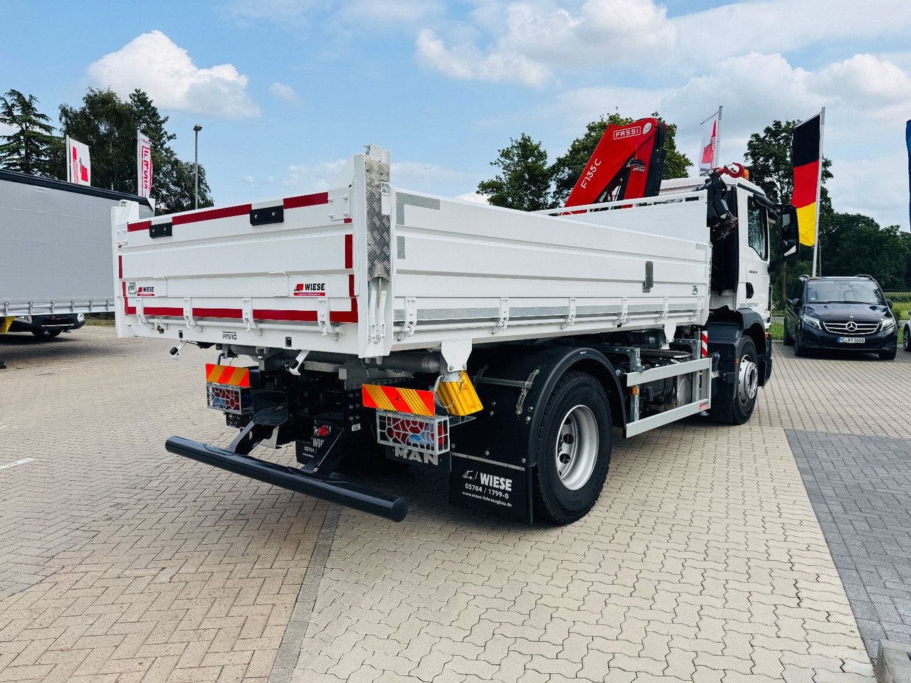 MAN 18.320 4x2 mit Fassi Ladekran Sofort Verfügbar - Sunkvežimis su kranu: foto 4 MAN 18.320 4x2 mit Fassi Ladekran Sofort Verfügbar - Sunkvežimis su kranu: foto 4
