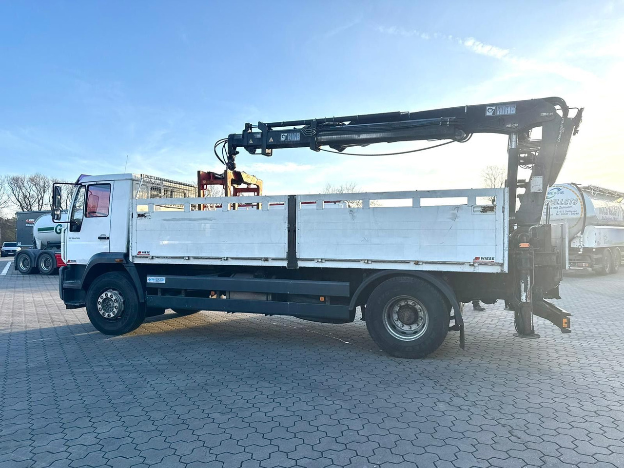 MAN LE 18.280 Pritsche mit HIAB 133 K PRO/HIPRO Kran - Sunkvežimis su kranu: foto 5 MAN LE 18.280 Pritsche mit HIAB 133 K PRO/HIPRO Kran - Sunkvežimis su kranu: foto 5