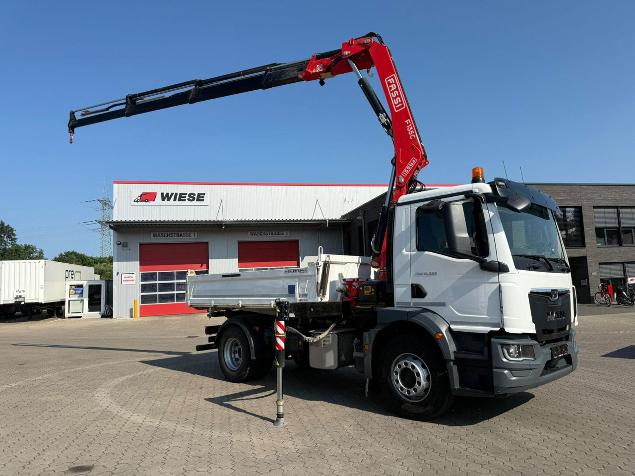 MAN TGM 18.320 4x2 BB Kran Fassi F135 Kipper Meiller - Sunkvežimis su kranu: foto 1 MAN TGM 18.320 4x2 BB Kran Fassi F135 Kipper Meiller - Sunkvežimis su kranu: foto 1