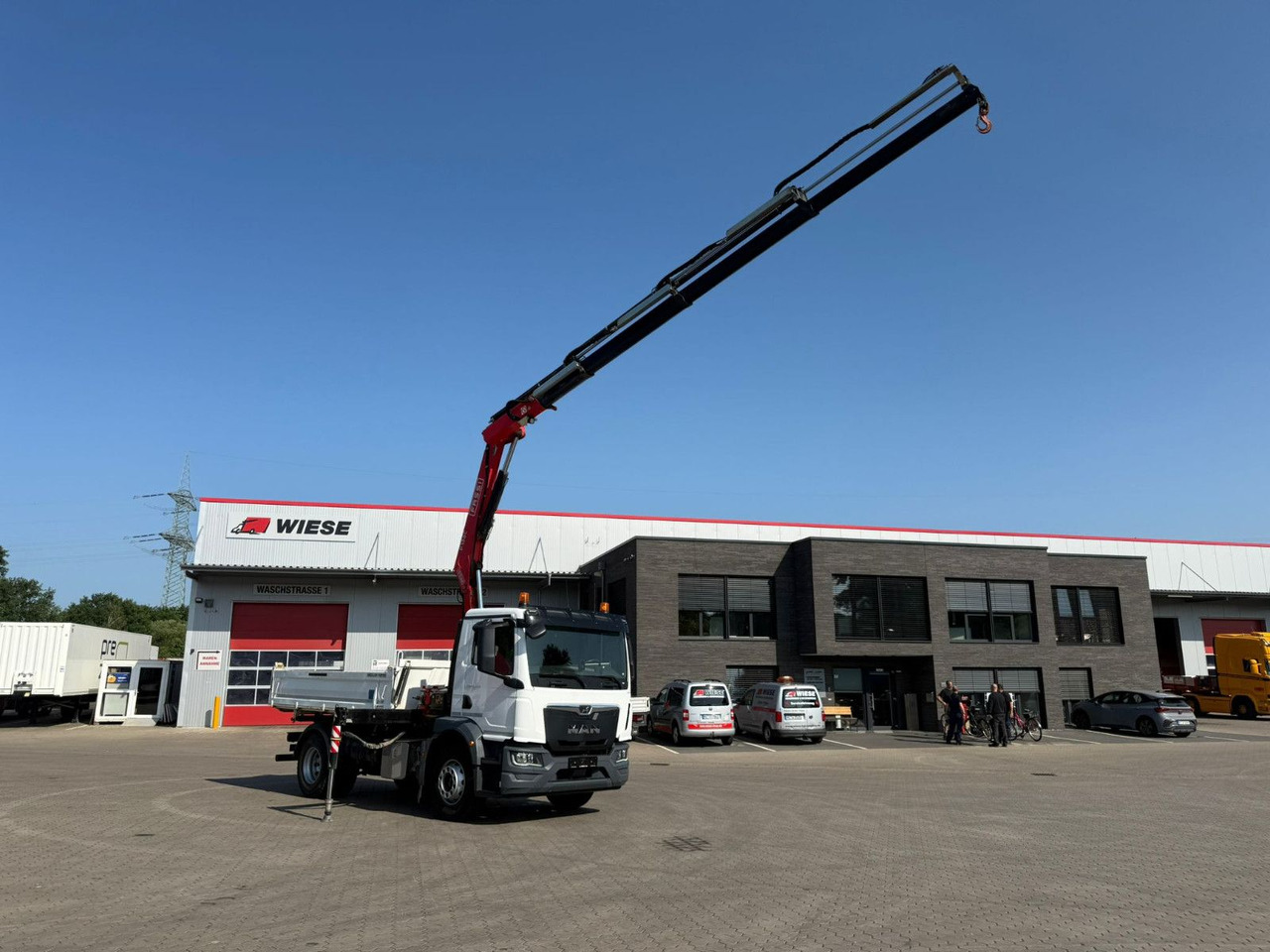MAN TGM 18.320 4x2 BB mit Kran Fassi F135 Kipper - Savivartis sunkvežimis, Sunkvežimis su kranu: foto 2 MAN TGM 18.320 4x2 BB mit Kran Fassi F135 Kipper - Savivartis sunkvežimis, Sunkvežimis su kranu: foto 2