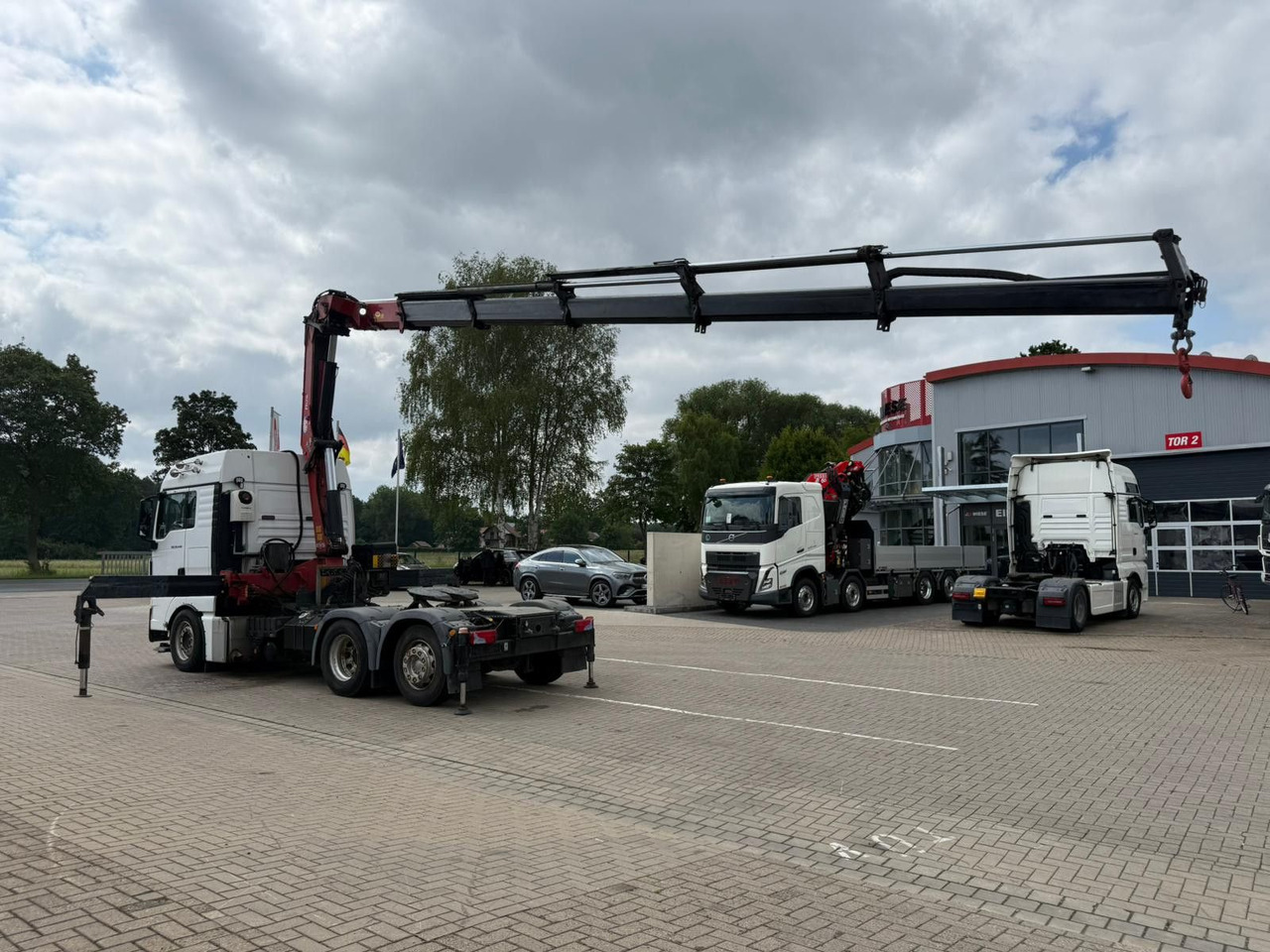 MAN TGX 26.440 6x2 mit HMF 3000-5 Kran TÜV NEU - Sunkvežimis su kranu: foto 3 MAN TGX 26.440 6x2 mit HMF 3000-5 Kran TÜV NEU - Sunkvežimis su kranu: foto 3