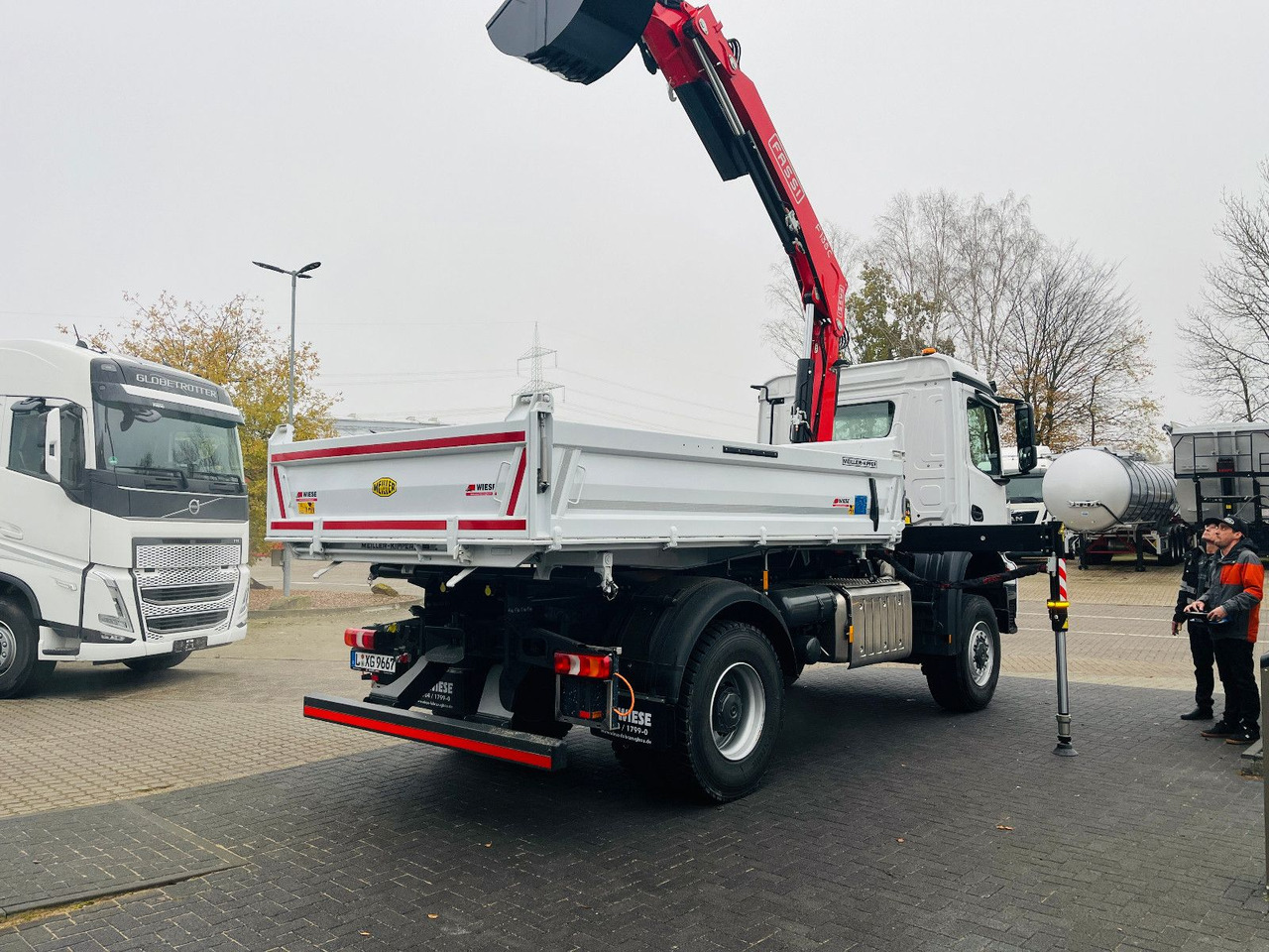 Mercedes-Benz Arocs 1835 4x4 Meiller Fassi Kran Kipper - Savivartis sunkvežimis, Sunkvežimis su kranu: foto 5 Mercedes-Benz Arocs 1835 4x4 Meiller Fassi Kran Kipper - Savivartis sunkvežimis, Sunkvežimis su kranu: foto 5