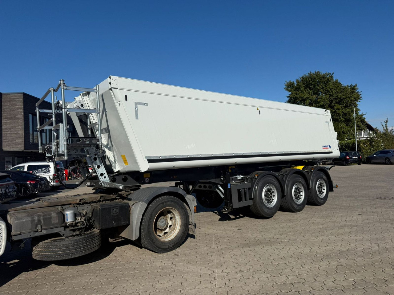 Schmitz Cargobull SKI 24 SL 7.2 3-Achs Alu Mulde 27m³ Sofort Verfü - Savivartis puspriekabė: foto 2 Schmitz Cargobull SKI 24 SL 7.2 3-Achs Alu Mulde 27m³ Sofort Verfü - Savivartis puspriekabė: foto 2