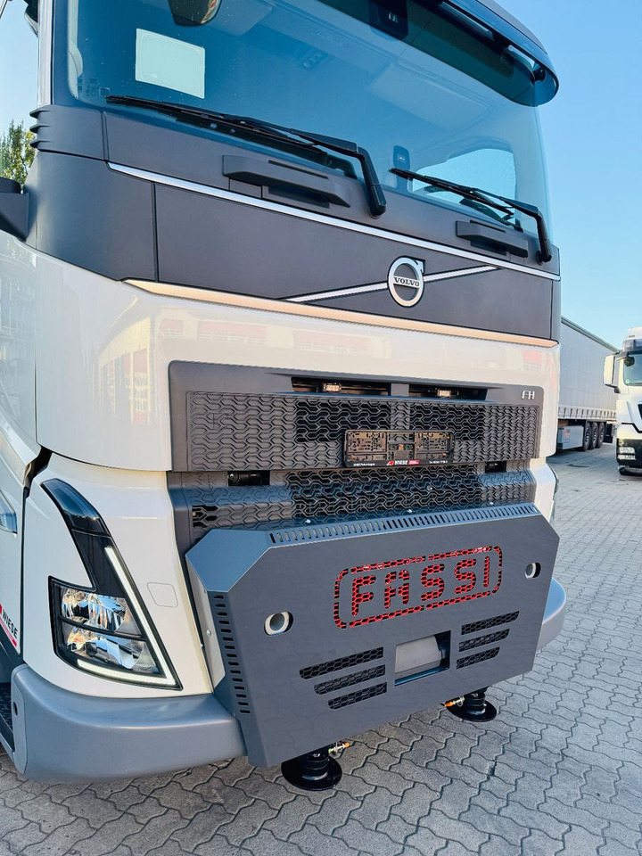 Volvo FH500 6x2 mit Fassi F545 2.27 JIB Winde sofort - Sunkvežimis, Sunkvežimis su kranu: foto 3 Volvo FH500 6x2 mit Fassi F545 2.27 JIB Winde sofort - Sunkvežimis, Sunkvežimis su kranu: foto 3
