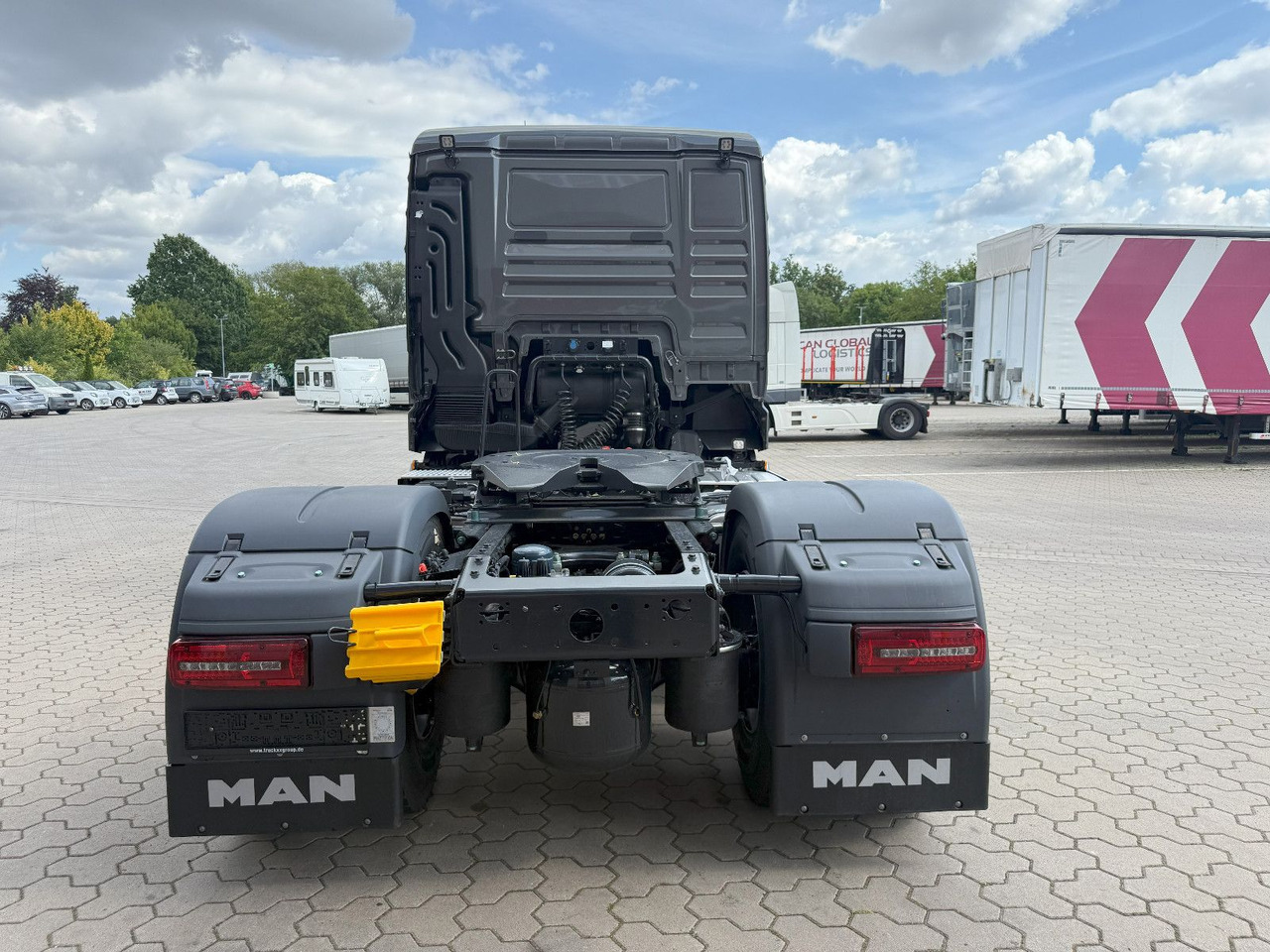MAN TGX 18.480 4x4H HydroDrive mit Hydraulik - Vilkikas: foto 4 MAN TGX 18.480 4x4H HydroDrive mit Hydraulik - Vilkikas: foto 4